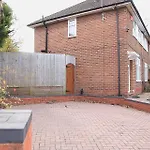 2Br House-Sleeps 5-Parking-Contractors & Families