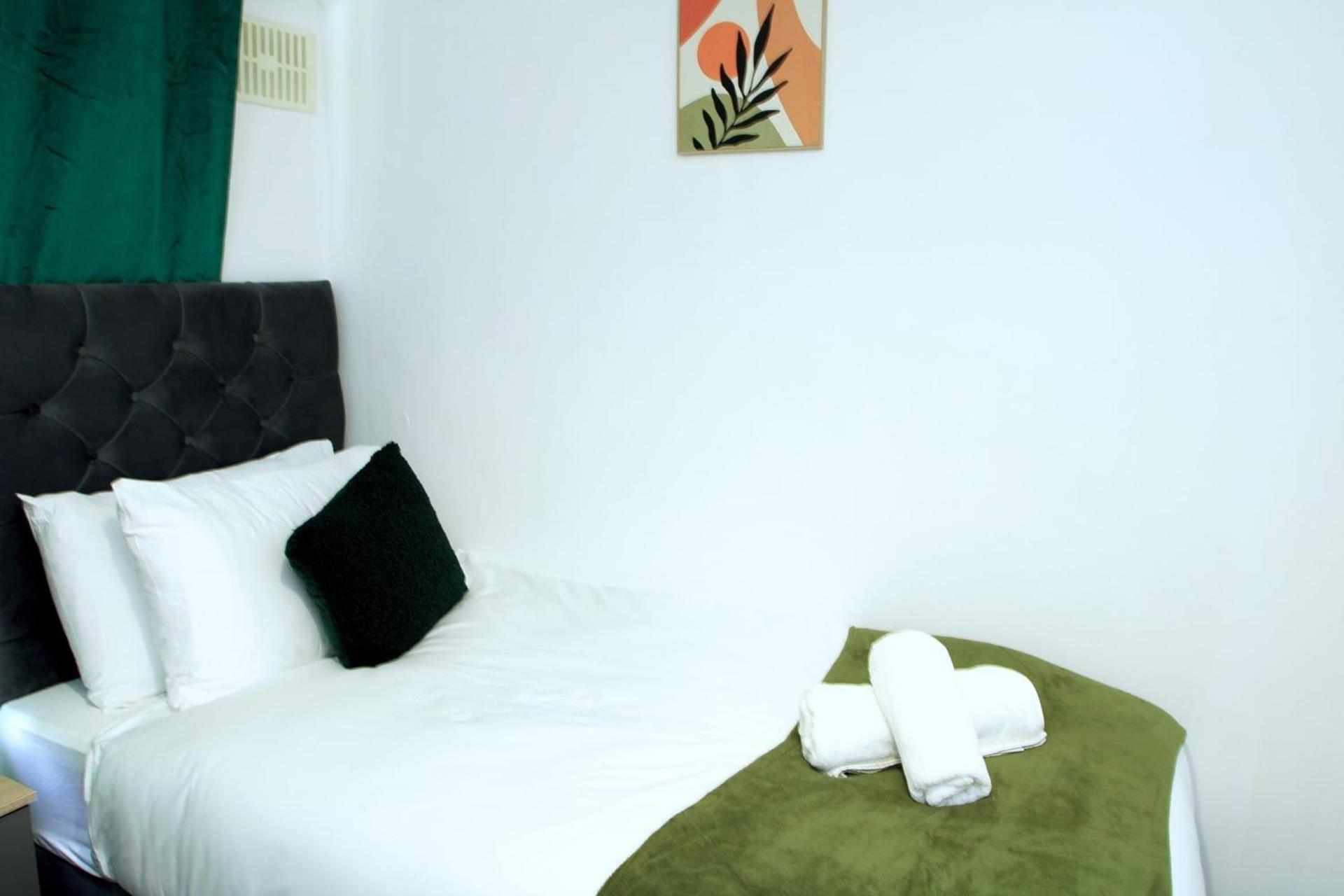 2Br House-Sleeps 5-Parking-Contractors & Families *