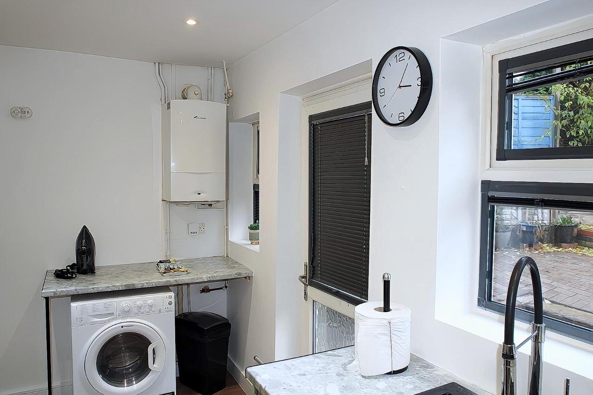 2Br House-Sleeps 5-Parking-Contractors & Families Birmingham
